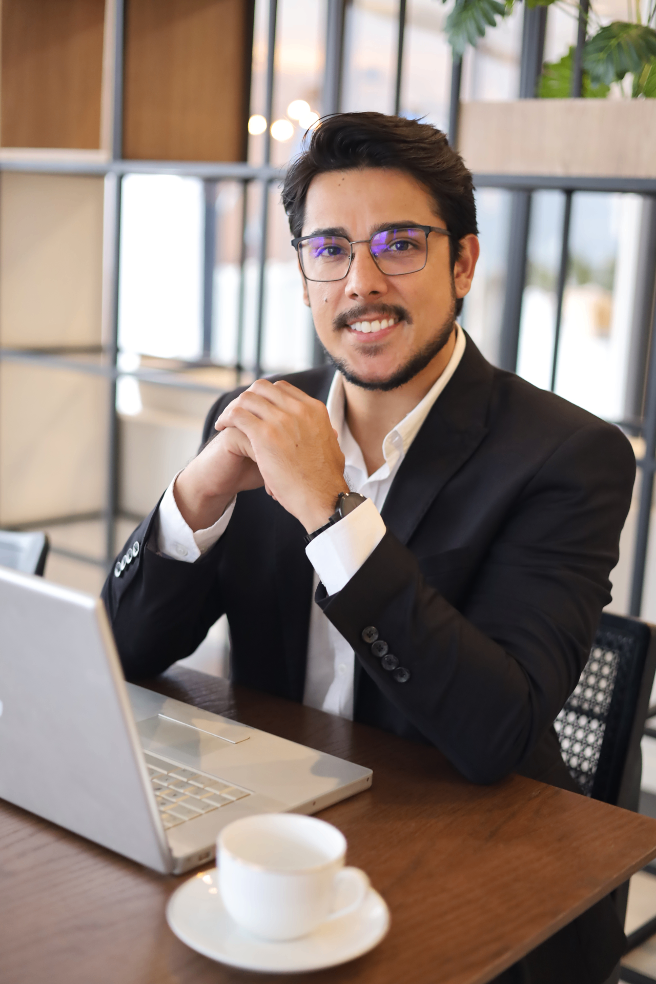 Diego Ferri — Especialista em Marketplace e Performance Digital